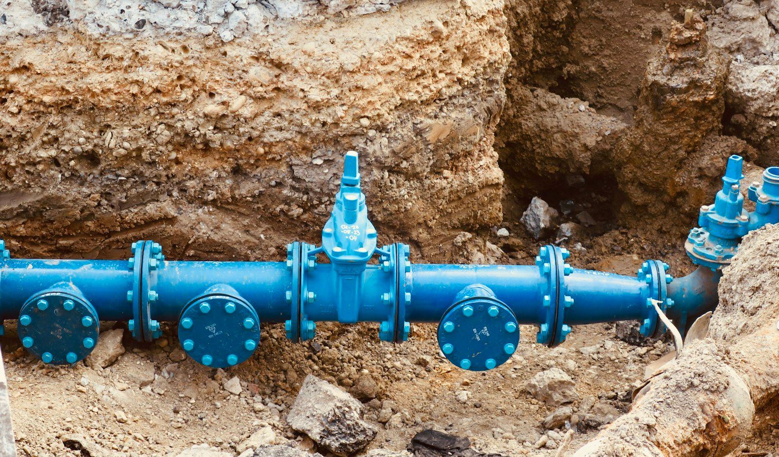 Assainissement, Adduction en Eau & Électricité